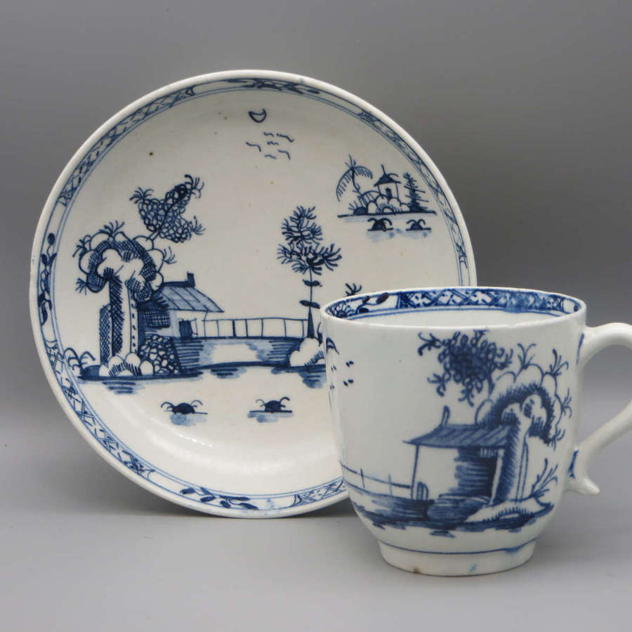 18th century Lowestoft porcelain teabowl & saucer